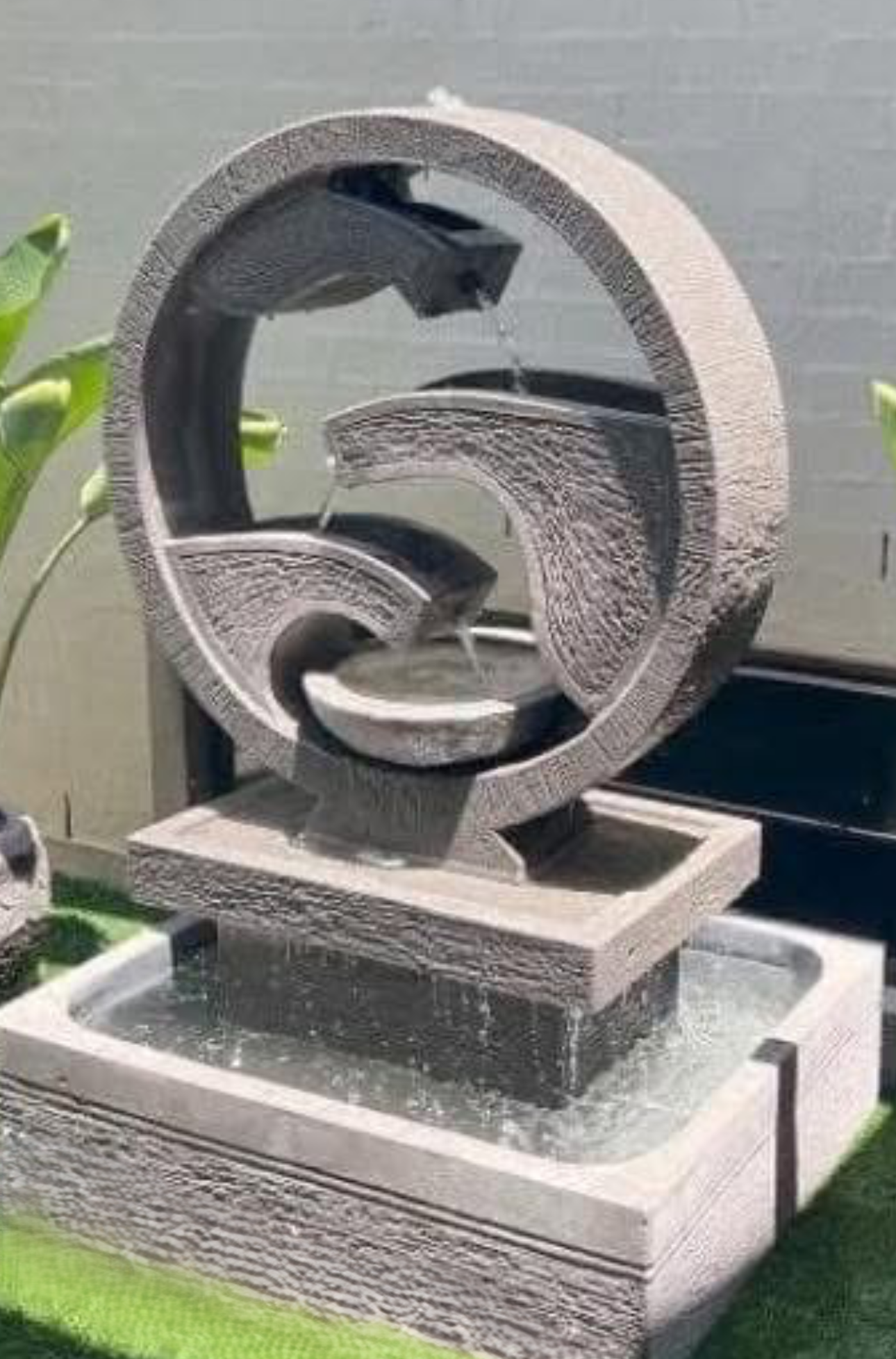 Roda Grey Water Feature